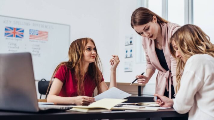 Inglés para Empresas en Zaragoza: Comunicación Efectiva en el Entorno Laboral